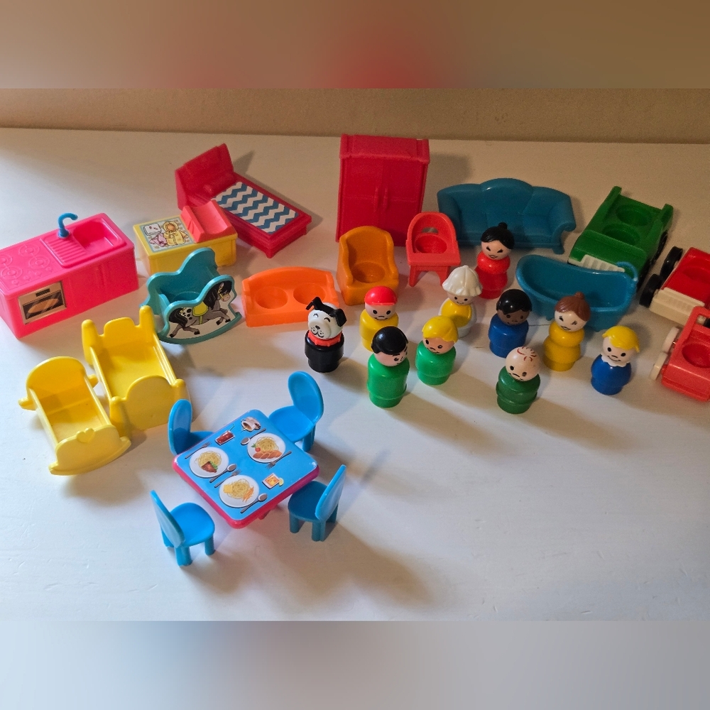 Vintage Fisher Price Little People Vintage Nursery Set